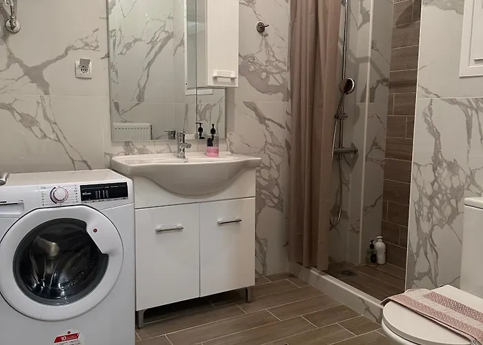 Kinfeels' Downtown Λάρισα